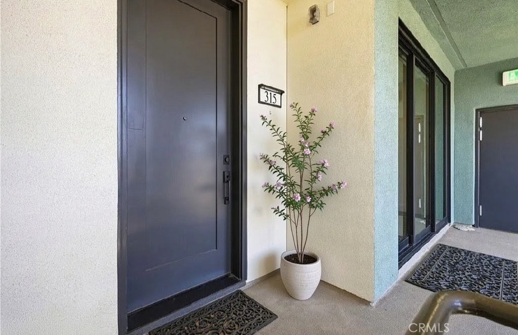 315 Waters Park Circle 10 Property Photo 16