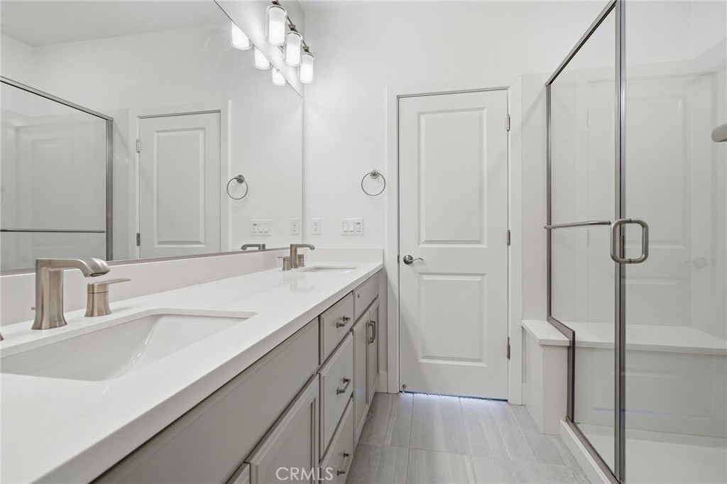 315 Waters Park Circle 10 Property Photo 30