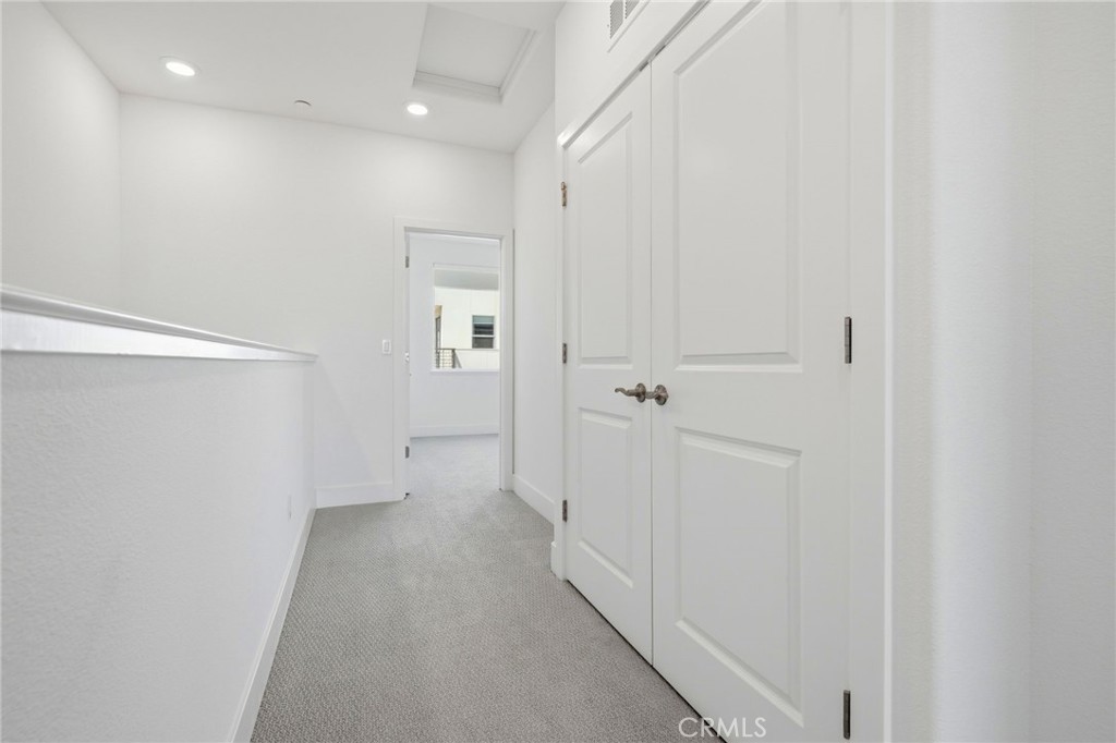 315 Waters Park Circle 10 Property Photo 31