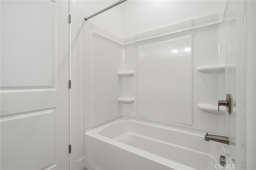 315 Waters Park Circle 10 Property Photo 37