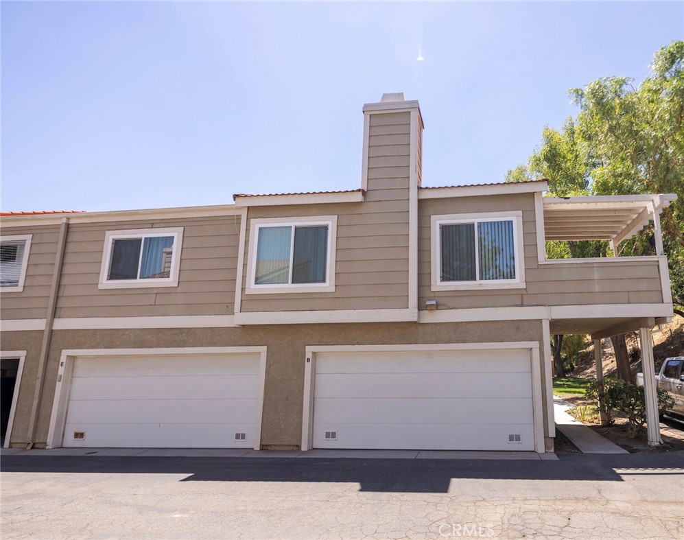 31371 The Old Rd E Property Photo 1