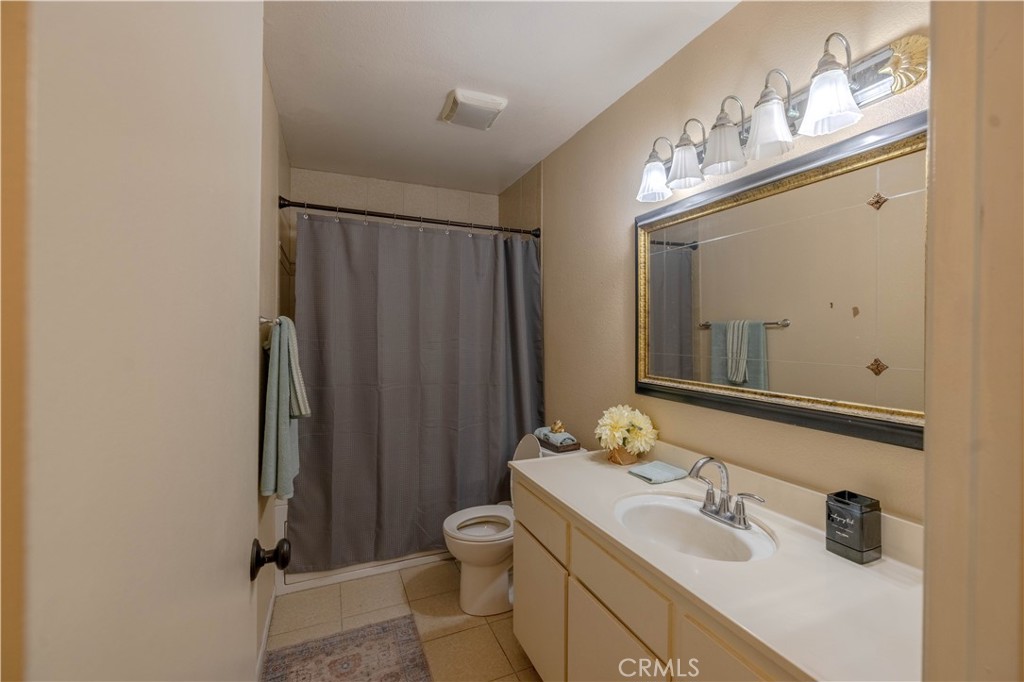 31371 The Old Rd E Property Photo 10