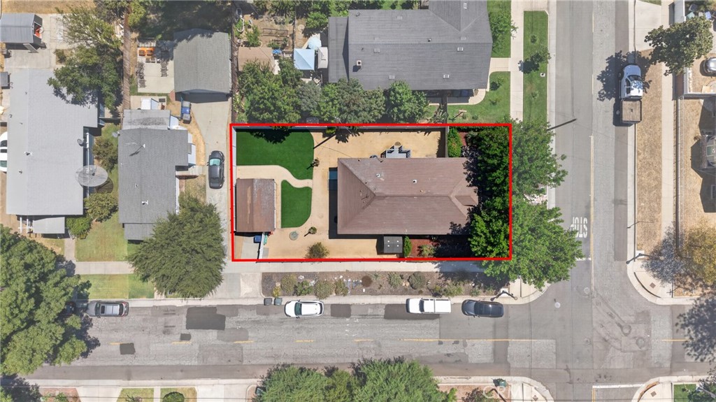 4193 5th Street Property Photo 3