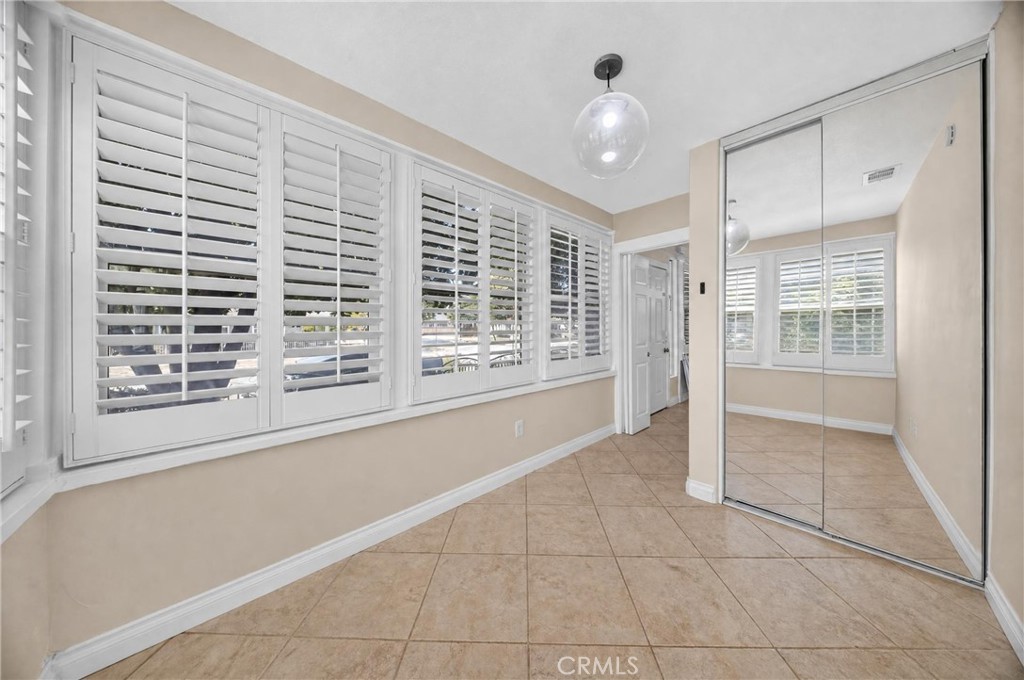 4193 5th Street Property Photo 5