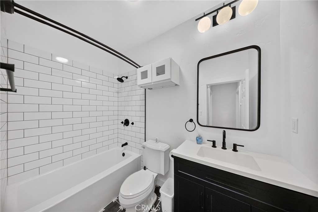 4193 5th Street Property Photo 18