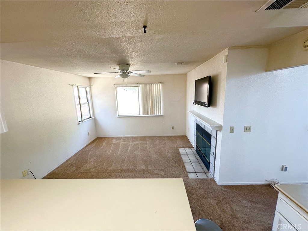 44943 16th E Property Photo 6