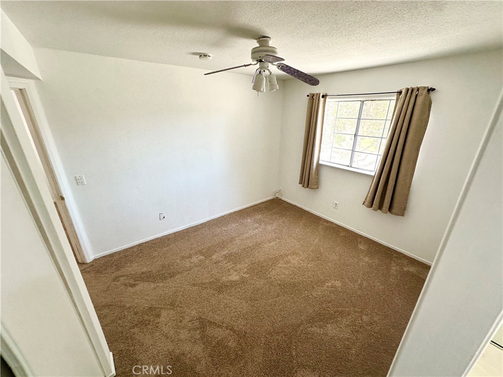 44943 16th E Property Photo 9
