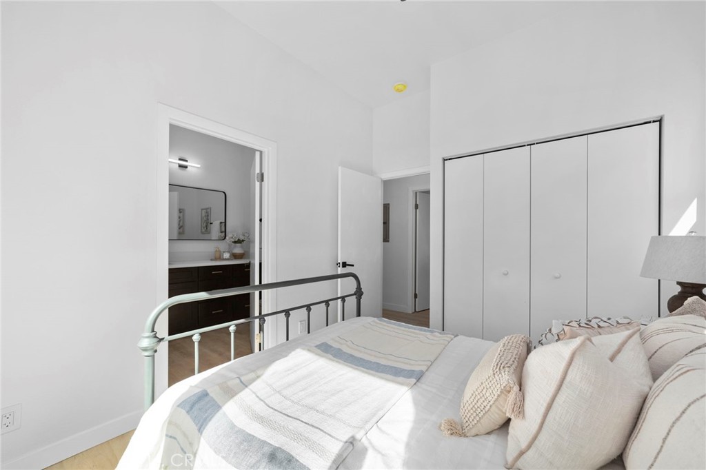 2530 Ganahl Property Photo 14