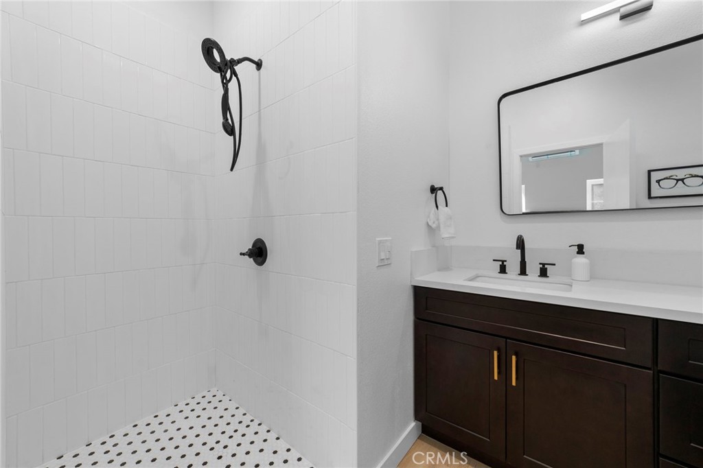 2530 Ganahl Property Photo 20