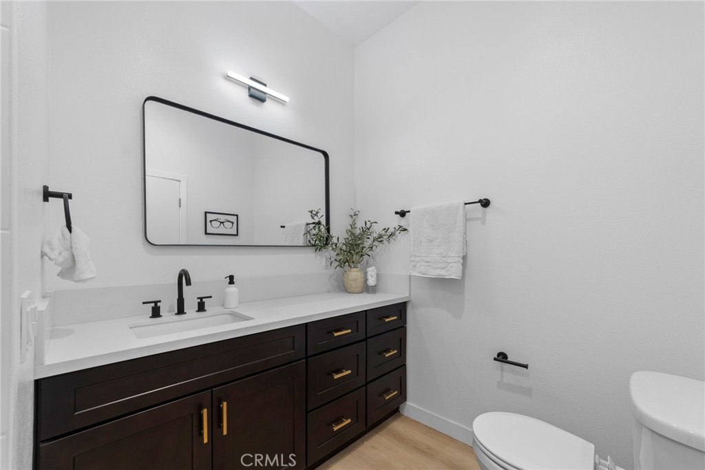 2530 Ganahl Property Photo 21