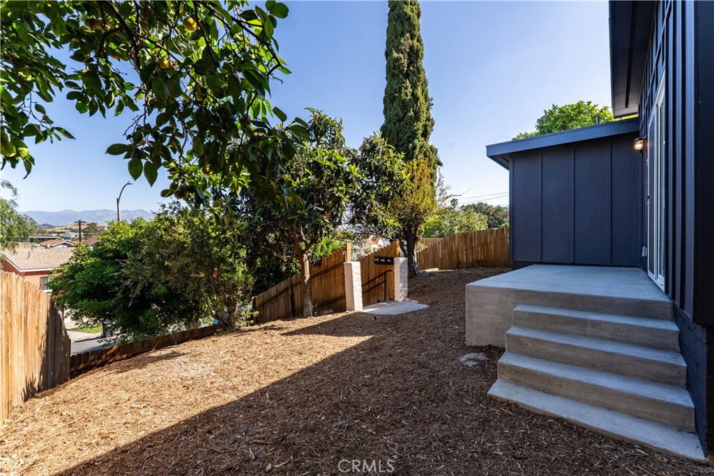 2530 Ganahl Property Photo 44