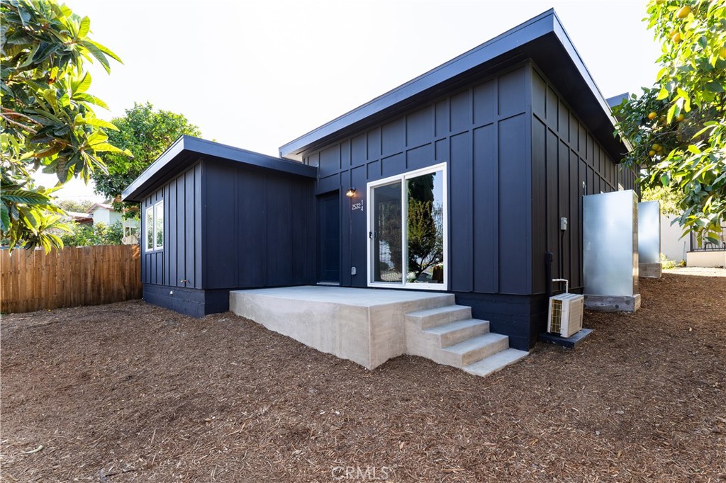 2530 Ganahl Property Photo 45