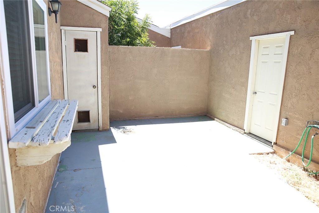 2829 W Avenue J4 Property Photo 20