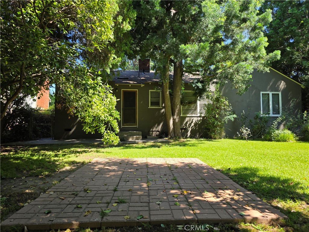 14954 Wyandotte St Property Photo 21