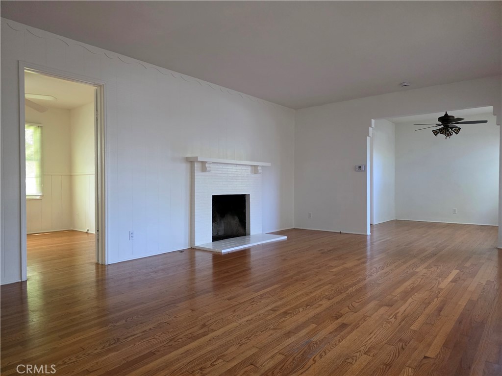 14954 Wyandotte St Property Photo 35