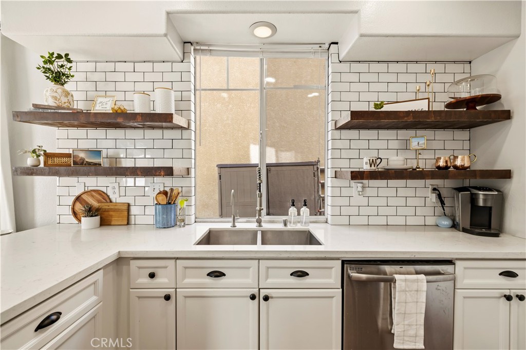 27629 Primrose Lane Property Photo 13