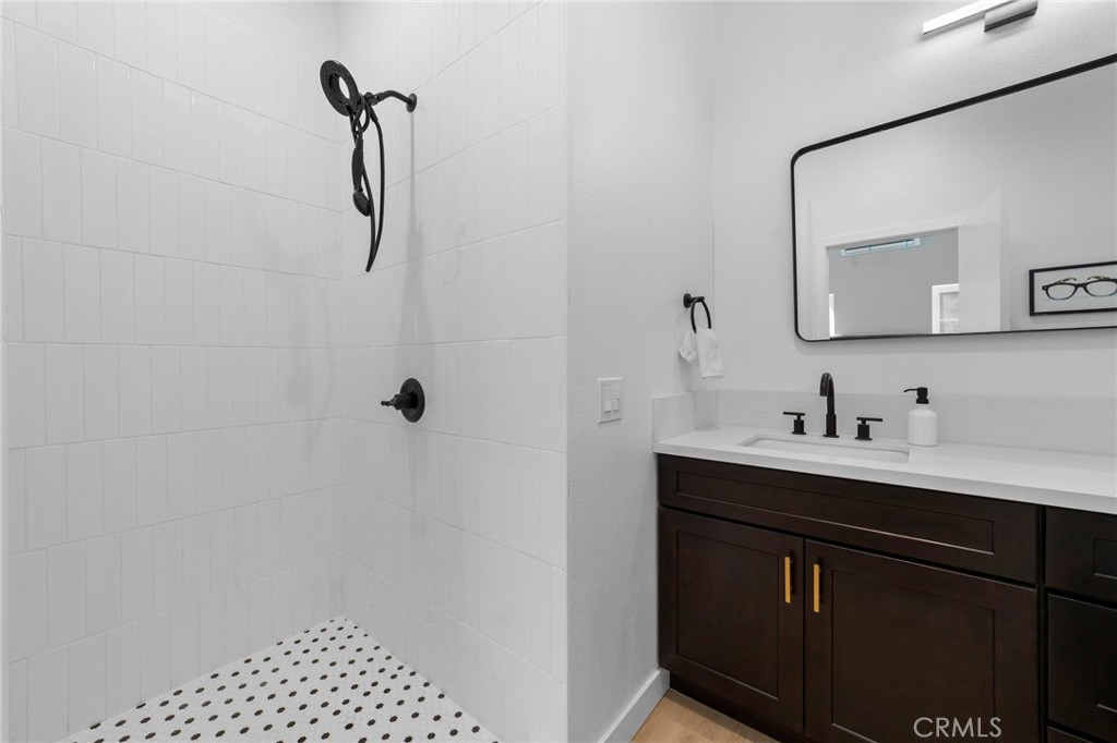 2530 Ganahl Property Photo 22