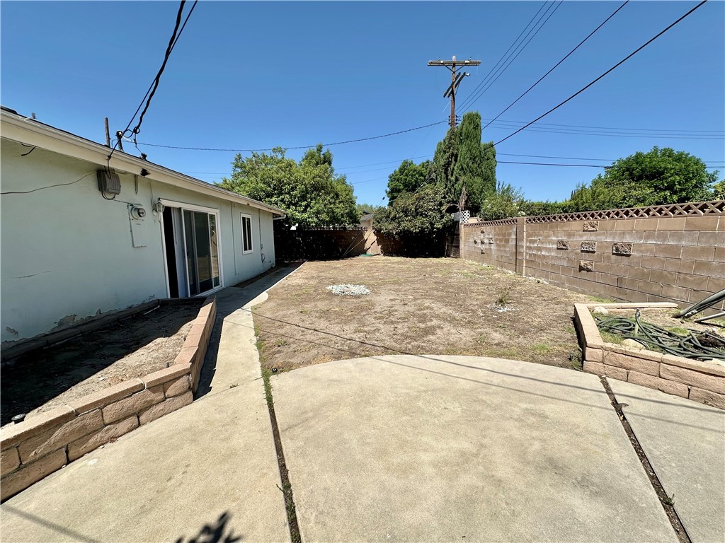 20355 Itasca Street Property Photo 18