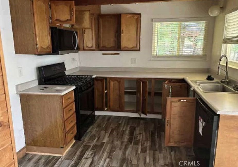 17582 New York House Property Photo 22