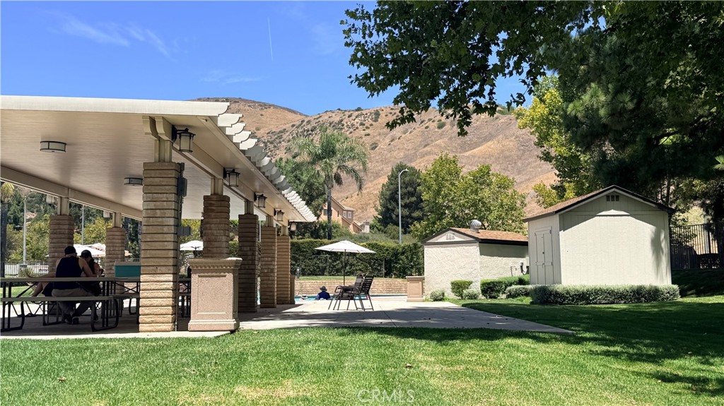12022 Falcon Crest Property Photo 4