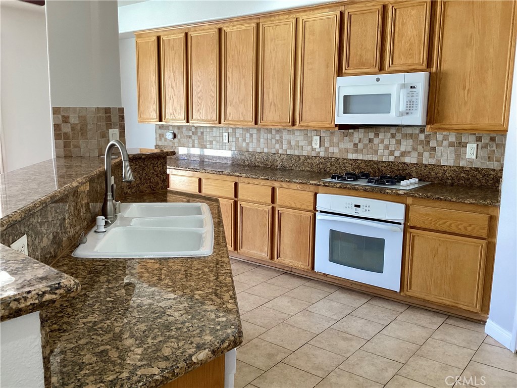 3537 Fairgreen Lane Property Photo 9