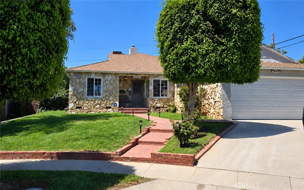 17001 Cantara Property Photo 1