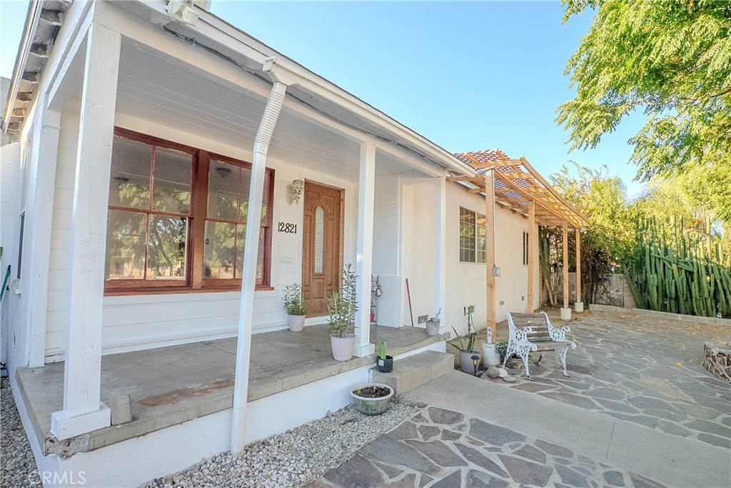 12821 Osborne Property Photo 4
