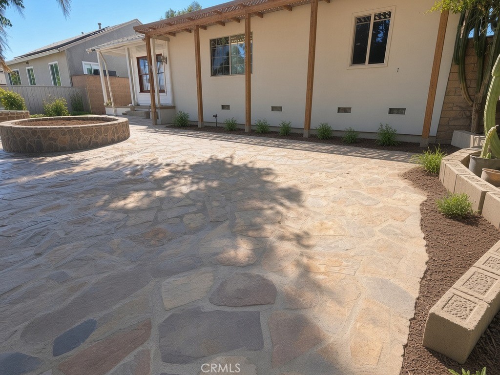 12821 Osborne Property Photo 6