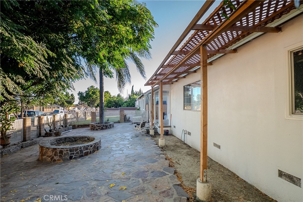 12821 Osborne Property Photo 8