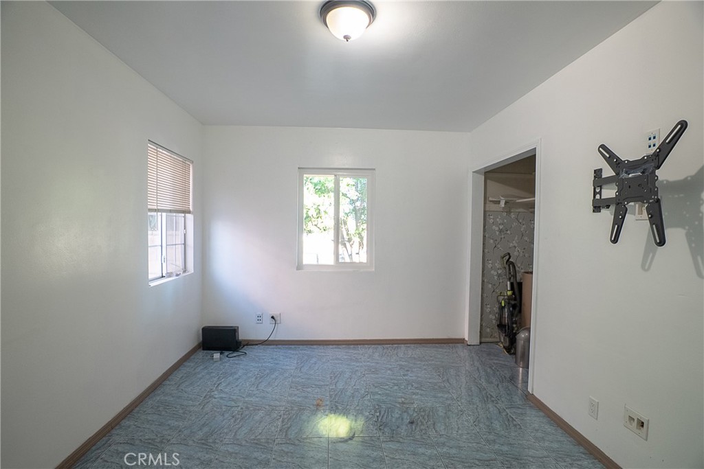 12821 Osborne Property Photo 23