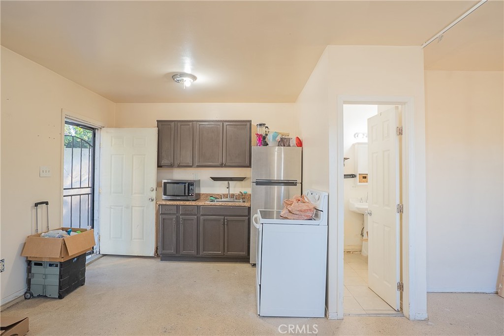 12821 Osborne Property Photo 37
