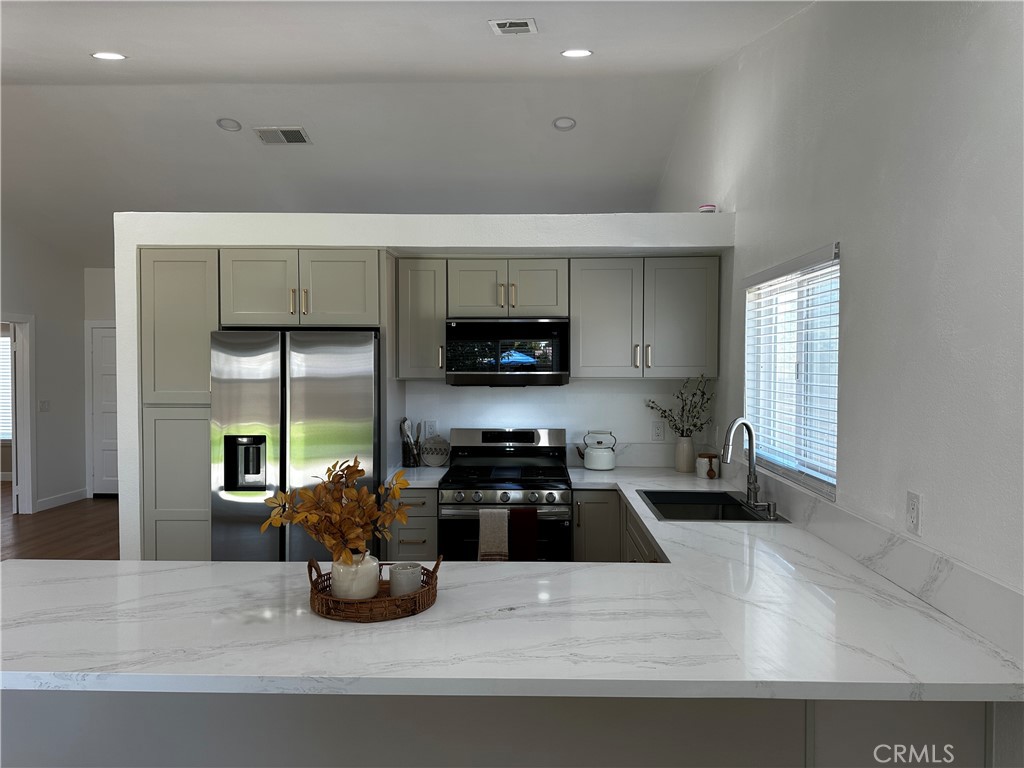 44632 17th W Property Photo 28