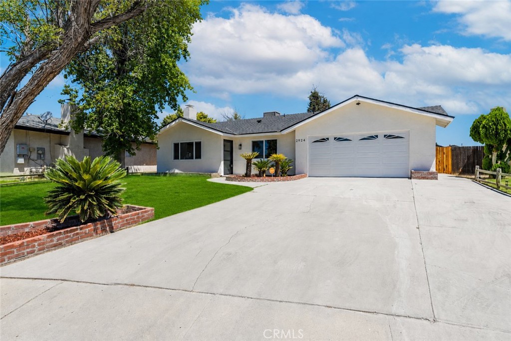 2924 Cedarwood Property Photo 1