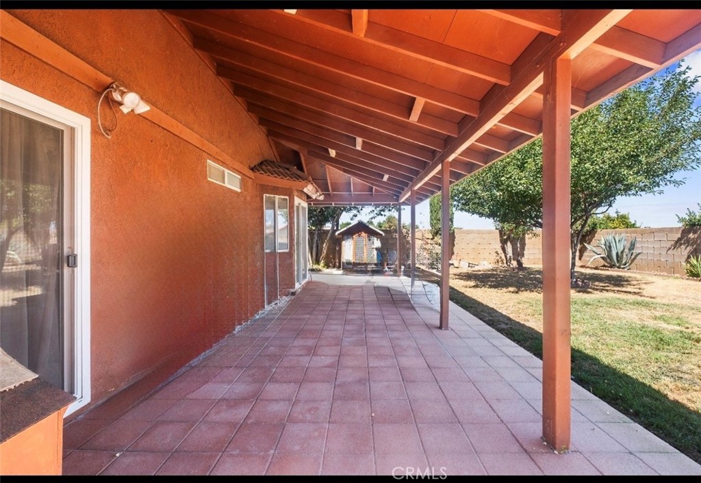 733 E Avenue J12 Property Photo 11