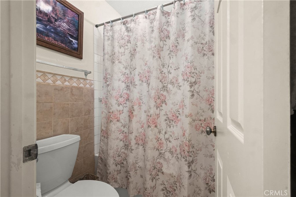733 E Avenue J12 Property Photo 24