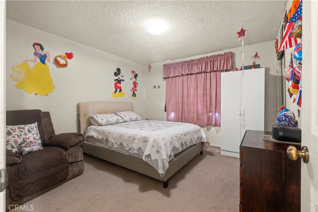733 E Avenue J12 Property Photo 26