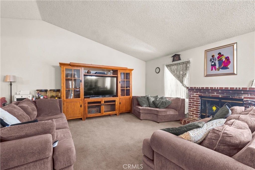 733 E Avenue J12 Property Photo 31