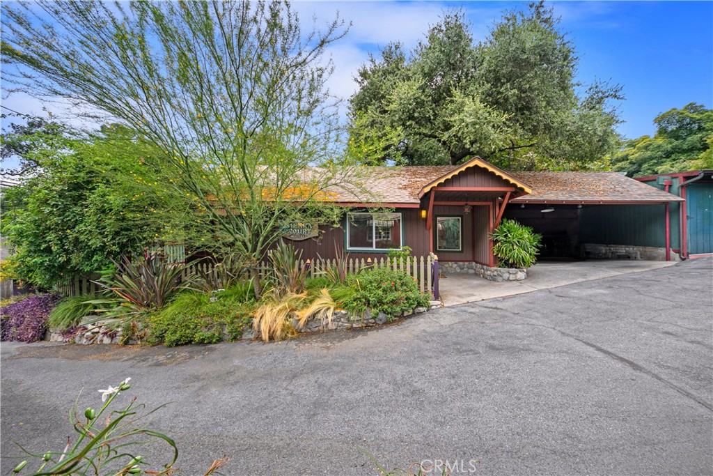 483 Sturtevant Drive Property Photo 1