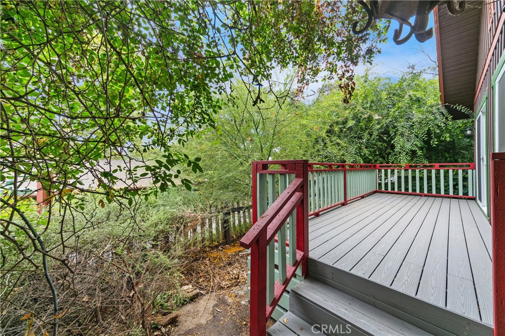 483 Sturtevant Drive Property Photo 4