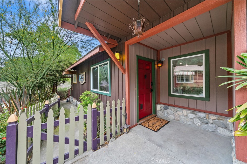 483 Sturtevant Drive Property Photo 8