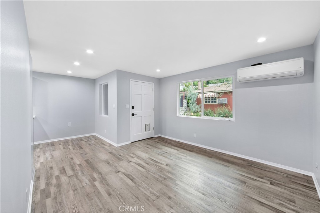 483 Sturtevant Drive Property Photo 15