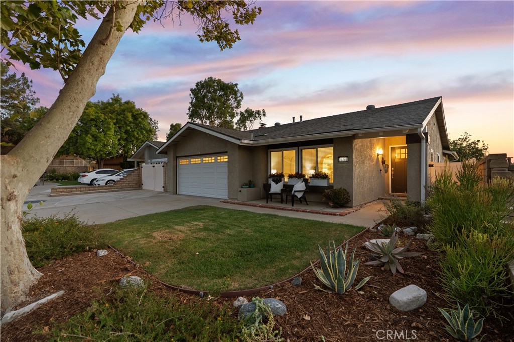 27209 Corry Place Property Photo 3