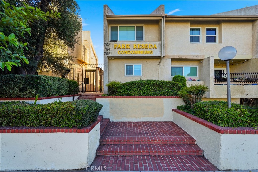 7651 Reseda 13-T Property Photo 1
