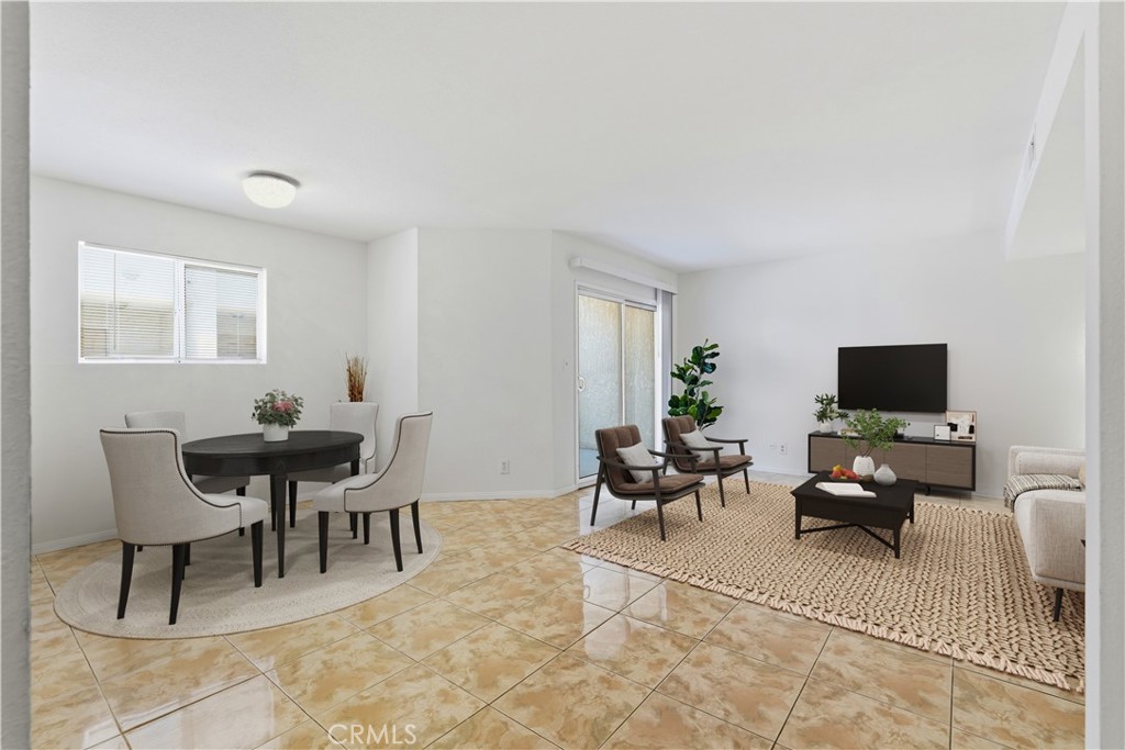 7651 Reseda 13-t Property Photo 4