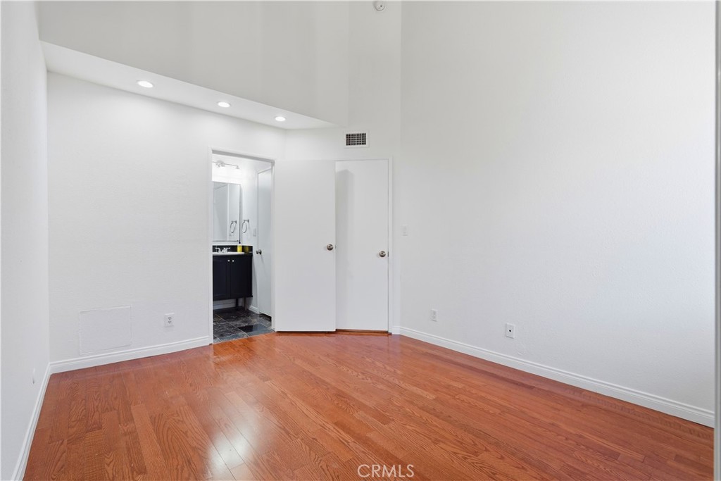 7651 Reseda 13-t Property Photo 16