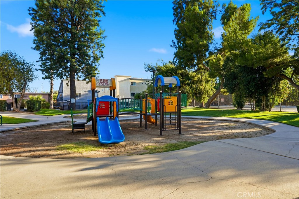 7651 Reseda 13-t Property Photo 22