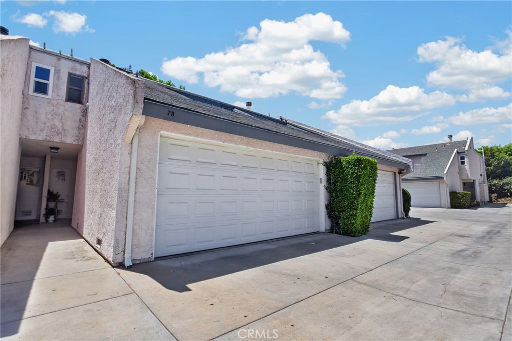21333 Lassen 7b Property Photo