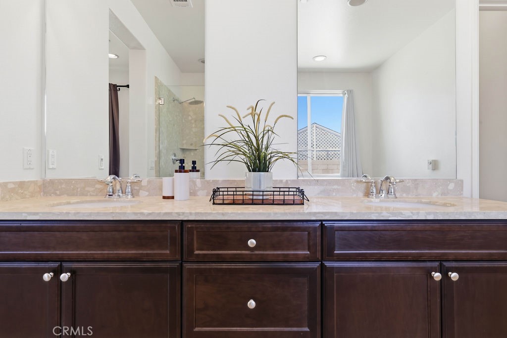 43826 Countryside Property Photo 43