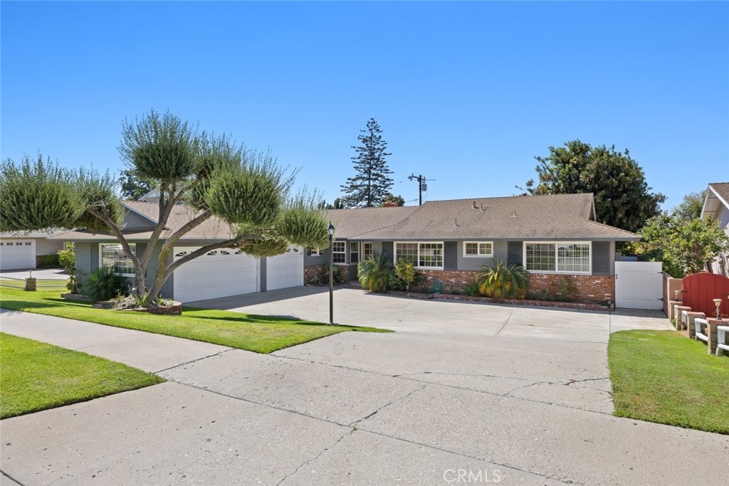48 Mansfield Lane Property Photo 1