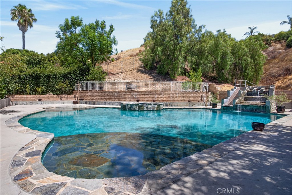 11510 Baird Avenue Property Photo 1